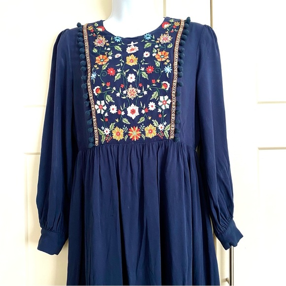 Navy Blue Embroidered Dress Sz Medium Floral Boho Long Sleeves Tiered Elastic - Picture 3 of 17